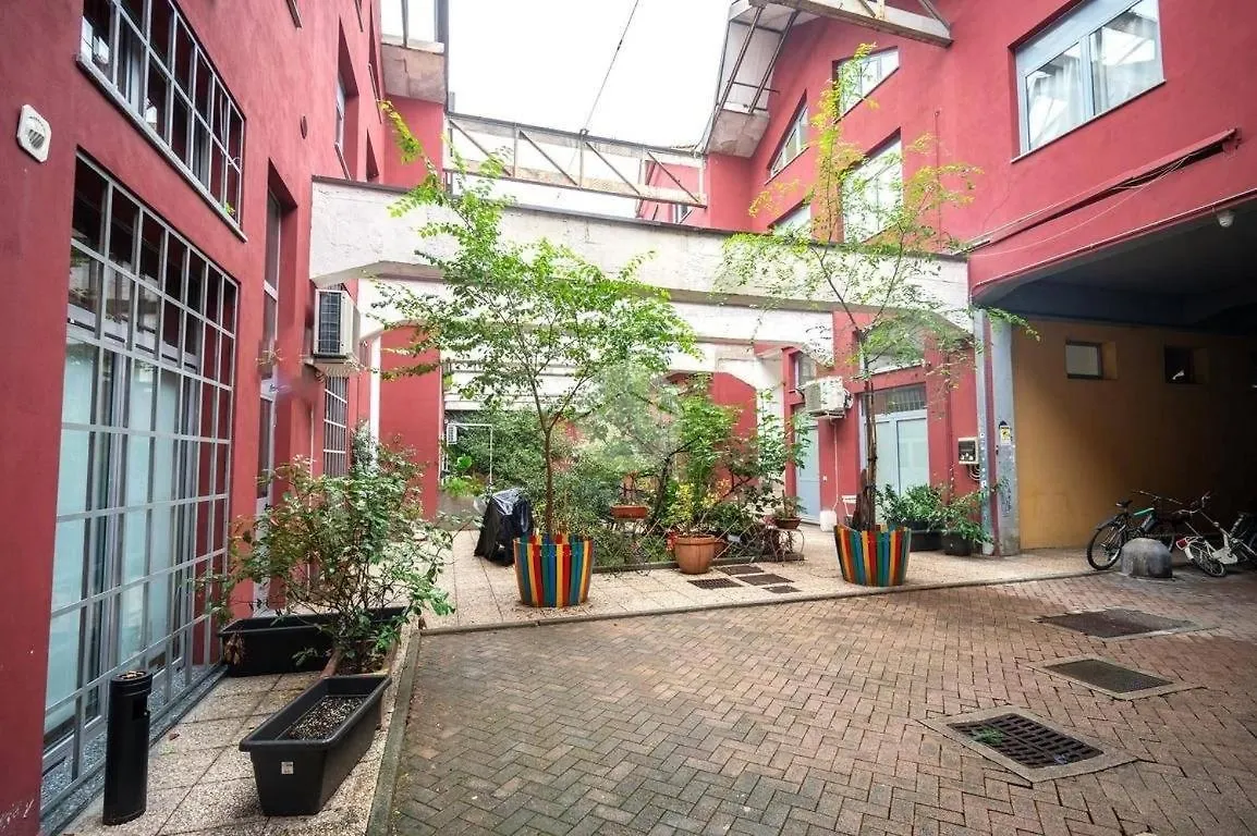 La Casa Della Poesia Apartment Milan Italy